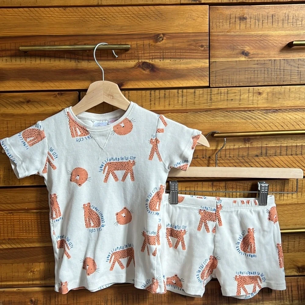 Zara Boys Kids' White and Orange Animal Print Pajama Set